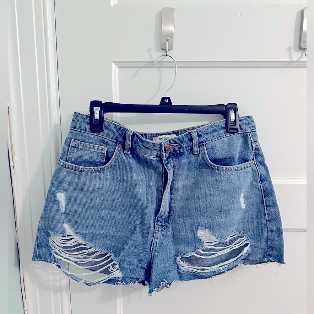 COPY - Forever 21 medium wash distressed cut off denim shorts size 29